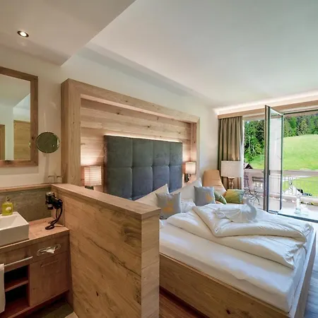 Ruhehotel & Naturresort Rehbach - Adults Only Hotel Schattwald